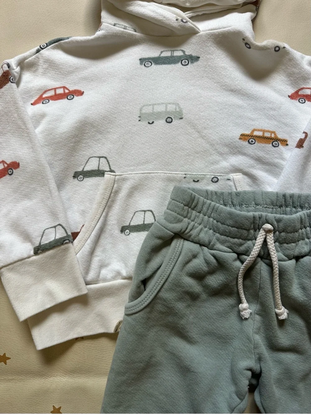 4/5 Childhoods Cotton Vintage Cars Hoodie & Aloe Sage Joggers